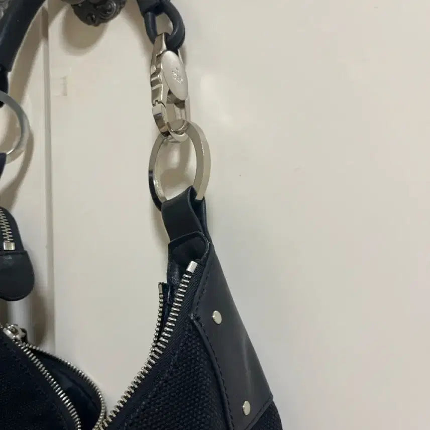 [BUNJANG] Black Canvas Hobo Shoulder Bag / 블랙 캔버스 호보 숄더백