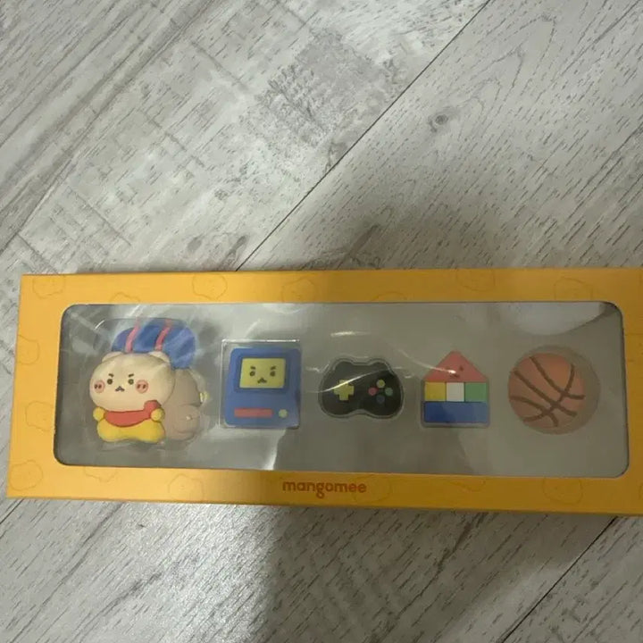 [BUNJANG] Manggeureonjin Gom Figure Charm Set / 망그러진 곰 피규어 비밀의 다락방 판매 합니다!