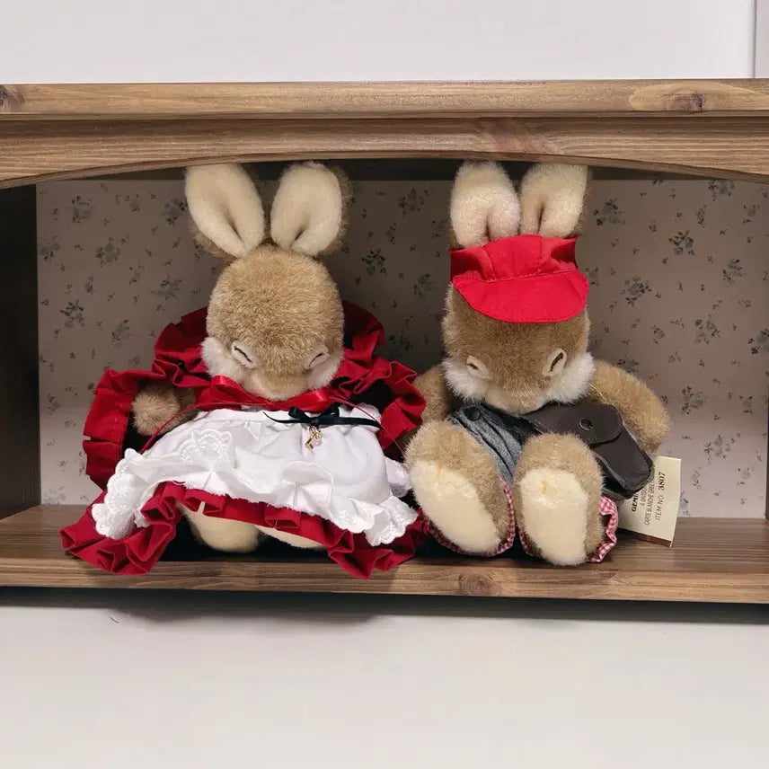 [BUNJANG] Vintage Sleeping Rabbit Plush Doll with Red Hat and Bag / 빈티지 잠자는 토끼 인형