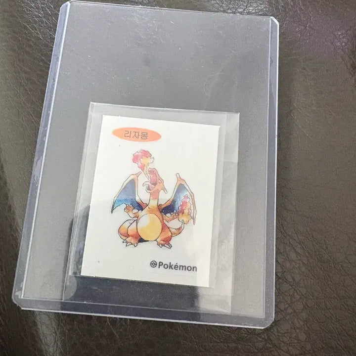 [BUNJANG] Pokemon Bread Stickers - Charizard &amp; Raichu / 포켓몬 빵 리자몽,라이츄 띠부실