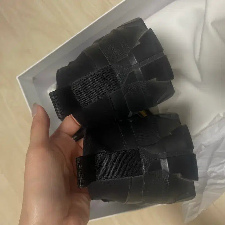 [BUNJANG] Amomento Vibram Mary Jane Shoes Black / 아모멘토 비브람 메리제인 블랙 5사이즈(235-245)