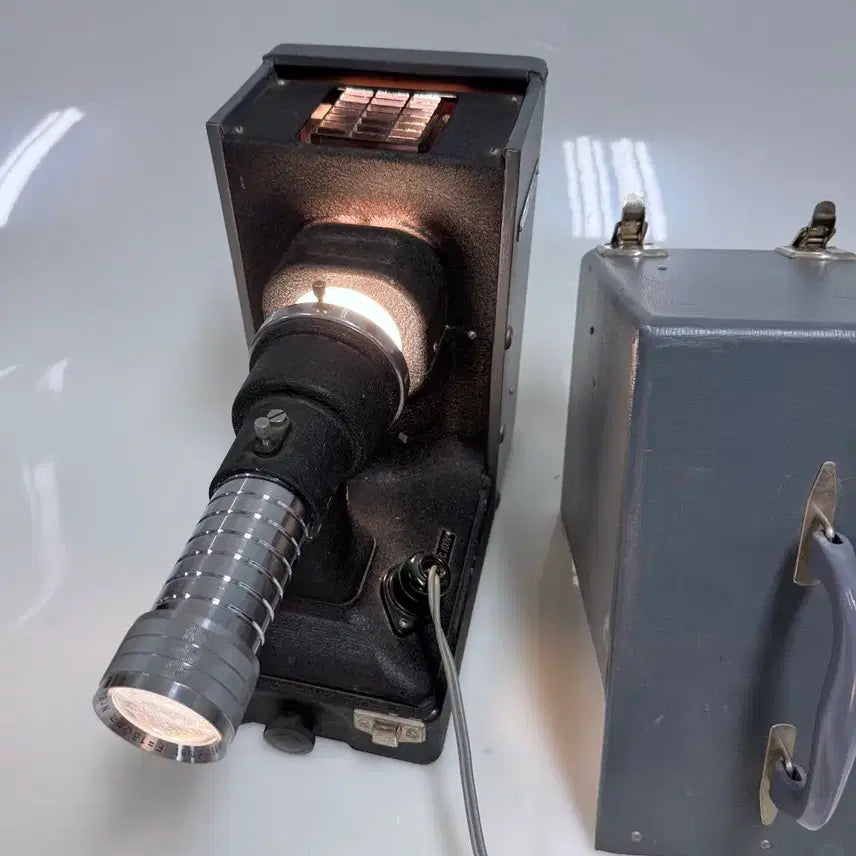 [BUNJANG] Master M-300 Slide Projector / Master M-300 환등기 슬라이드 영사기 무료배송