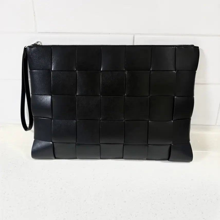 [BUNJANG] Bottega Veneta Strap Clutch Large / [신형/정품] 보테가베네타 스트랩 클러치 라지