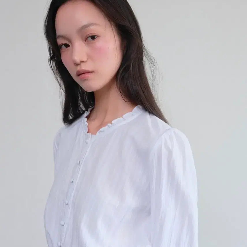 [BUNJANG] White Frill Collar Blouse / 하네 프릴 카라 블라우스