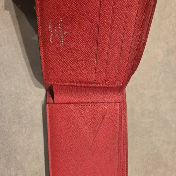 [BUNJANG] Louis Vuitton Taiga Multiple Wallet Navy-Red / [정품] 루이비통 타이가 멀티플 월릿 반지갑 (단품/네이비-레드)