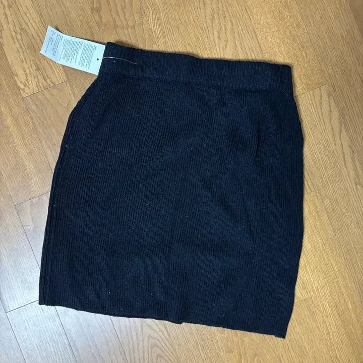 [BUNJANG] Misha Skirt / 롯백구매 치마 새것