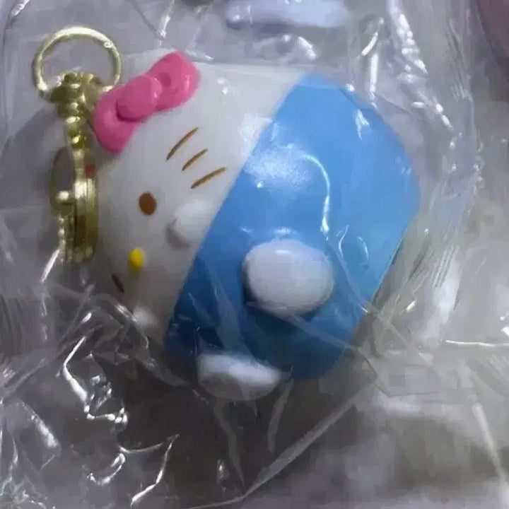 [BUNJANG] Sanrio Hello Kitty Gacha Figure Light Keyring / 산리오 헬로키티 가챠 피규어 라이트키링
