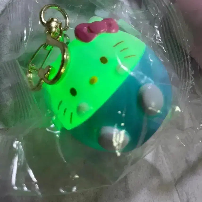 [BUNJANG] Sanrio Hello Kitty Gacha Figure Light Keyring / 산리오 헬로키티 가챠 피규어 라이트키링