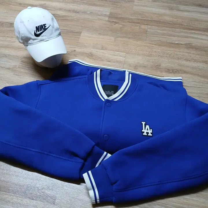 [BUNJANG] MLB Neoprene Varsity Quilted Jumper Jacket / MLB 엠엘비 네오프렌 바시티 누빔 점퍼 야구 자켓