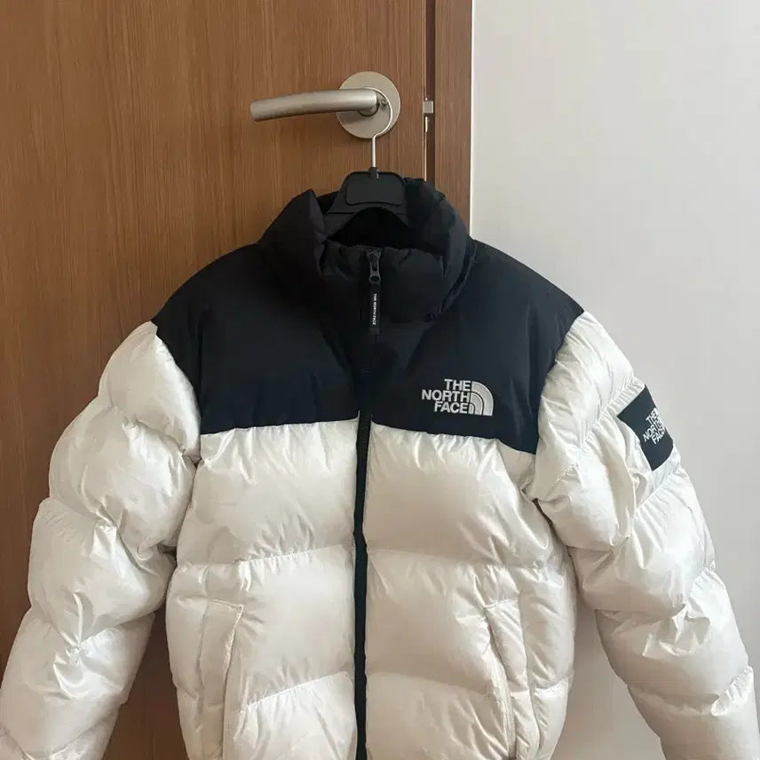 [BUNJANG] The North Face 1996 Retro Nuptse Down Jacket White / 노스페이스 눕시 화이트 패딩 새상품