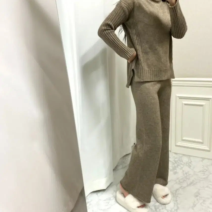[BUNJANG] Knit Turtleneck Top and Bottom Set / 니트 터틀넥 상하의 세트