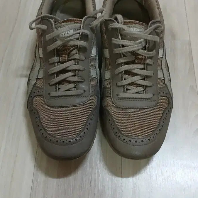 [BUNJANG] Onitsuka Tiger &amp; Reebok Sneakers (265mm) / 오니츠카타이거+ 리복 운동화 ---개당가격이에요