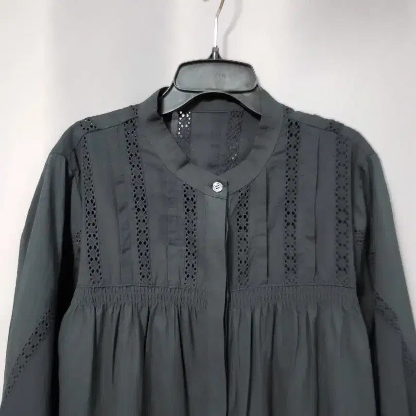 [BUNJANG] Pintuck Shirring Blouse / 핀턱 펀칭 셔링 블라우스