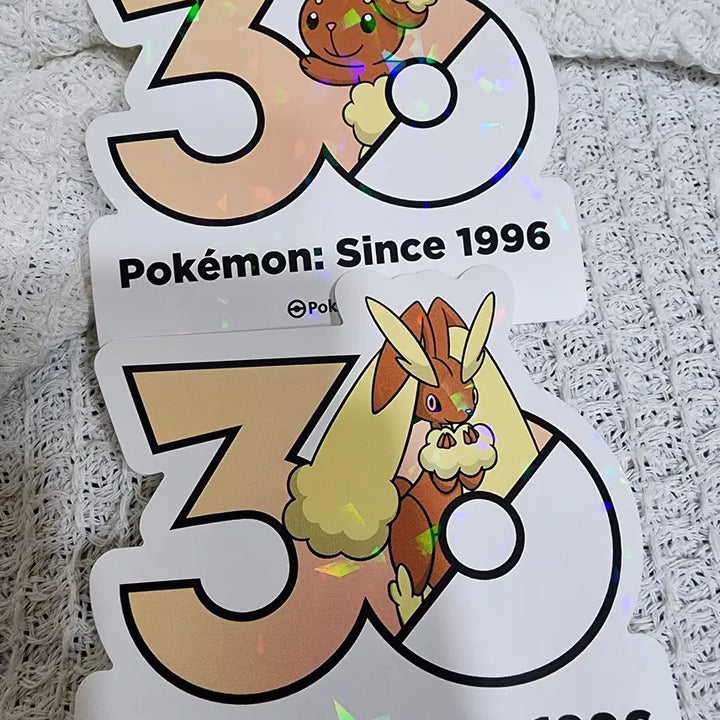[BUNJANG] Pokemon 30th Anniversary Sticker Earroll / 포켓몬 30주년 스티커 이어롤 , 이어롭 팝니다 :)
