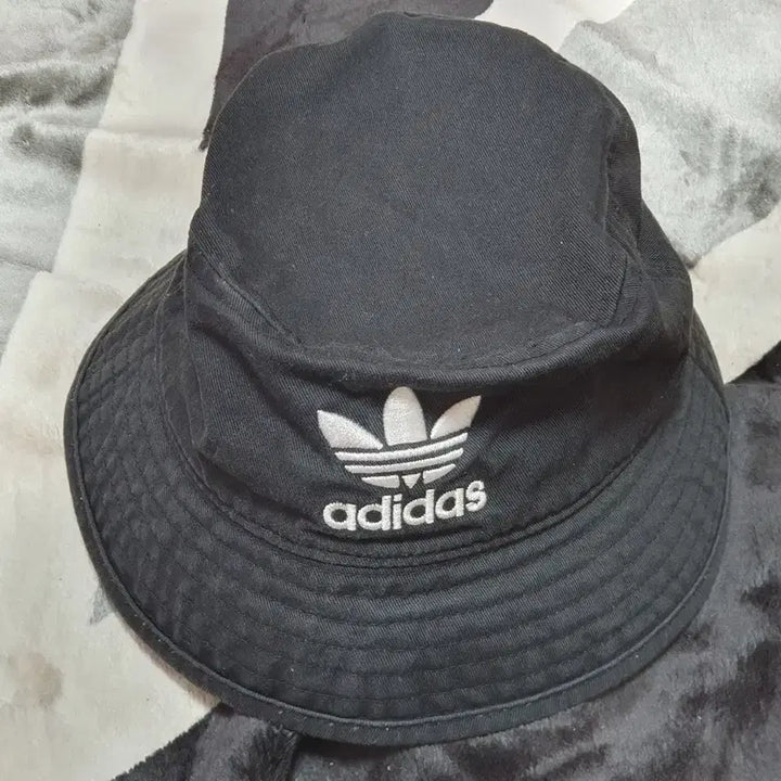 [BUNJANG] Adidas Black Bucket Hat M (57) / 아디다스 블랙 버킷햇 모자
