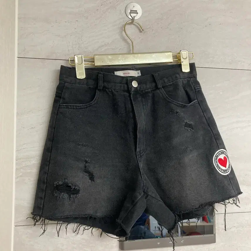 [BUNJANG] Black Denim Shorts - Size S / 블랙 데님 반바지 데미지 S사이즈