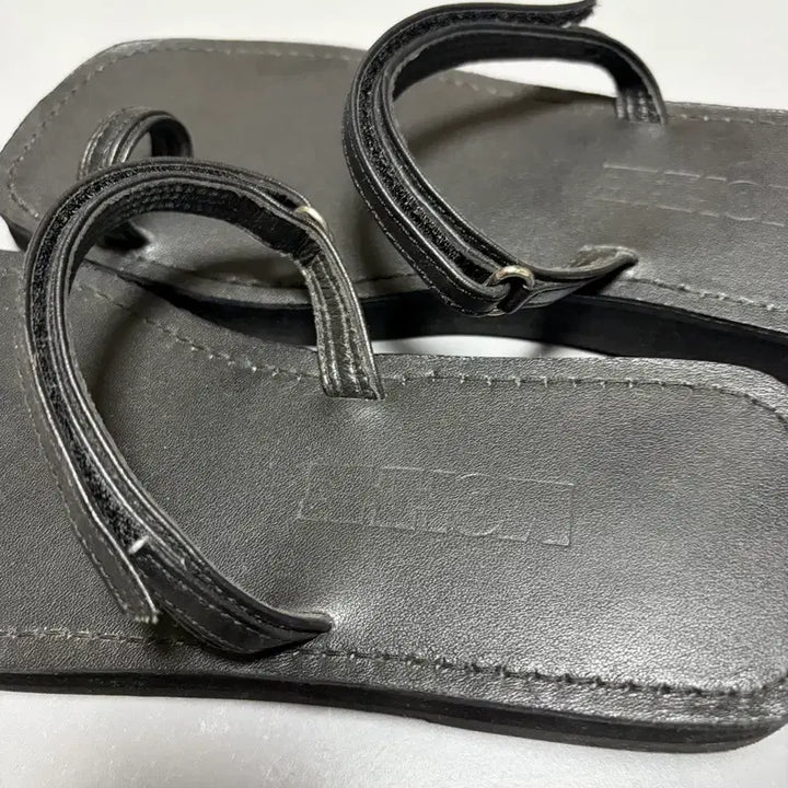 [BUNJANG] Mohhe Leather Sandals / 샌들