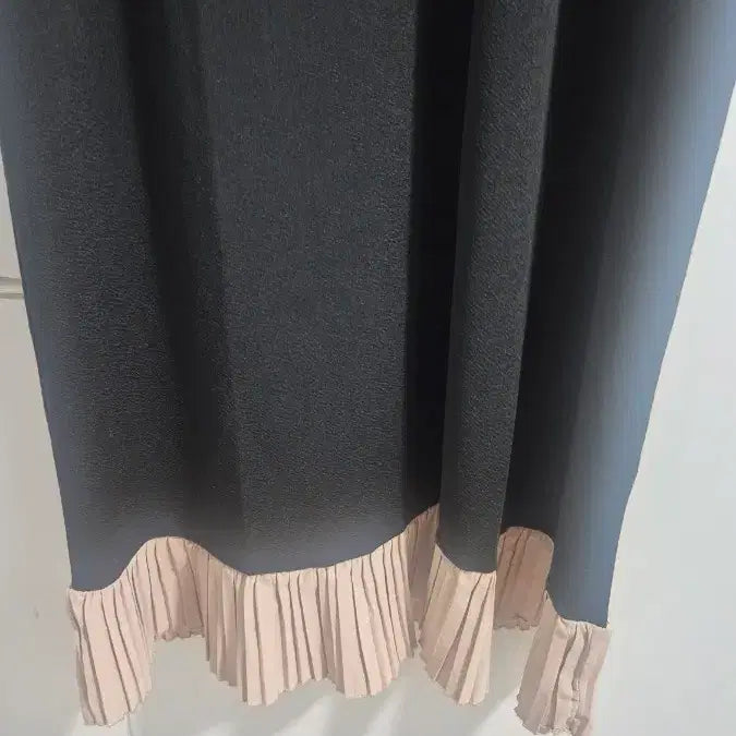 [BUNJANG] Black Pleated Long Dress / 블랙 플리츠 롱 원피스
