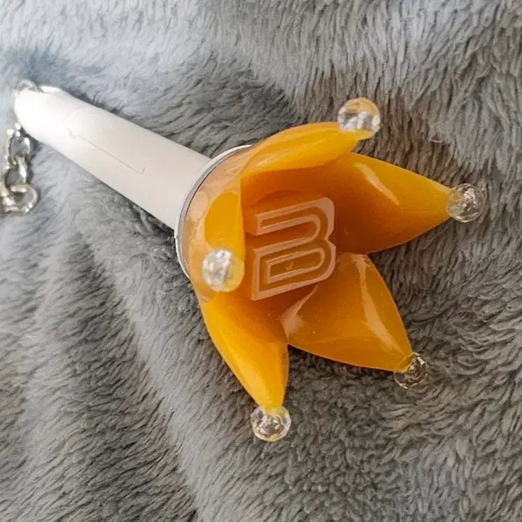 [BUNJANG] BIGBANG Official Lightstick Keychain / 빅뱅 응원봉 뱅봉 키링 최저가 팝니다!