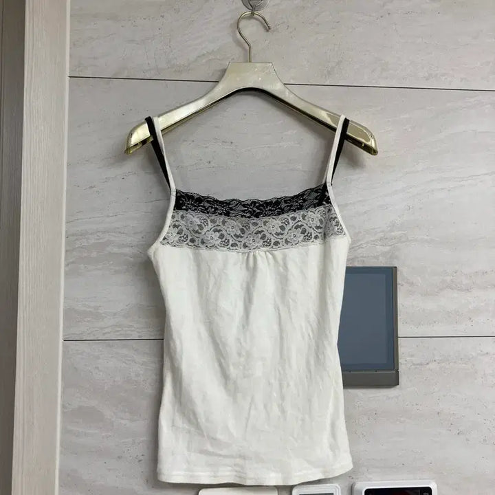 [BUNJANG] Lace Detail Double Layer Camisole / 레이스 ㅈ이중 나시 수입