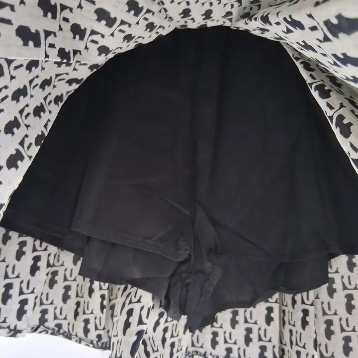 [BUNJANG] Embroidered Mini Skirt / 자수스커트44반