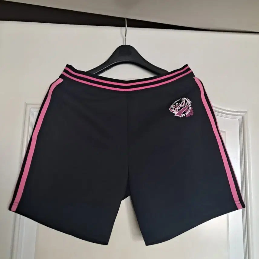 [BUNJANG] Black &amp; Pink Line Shorts / 블랙 핑크 라인 반바지