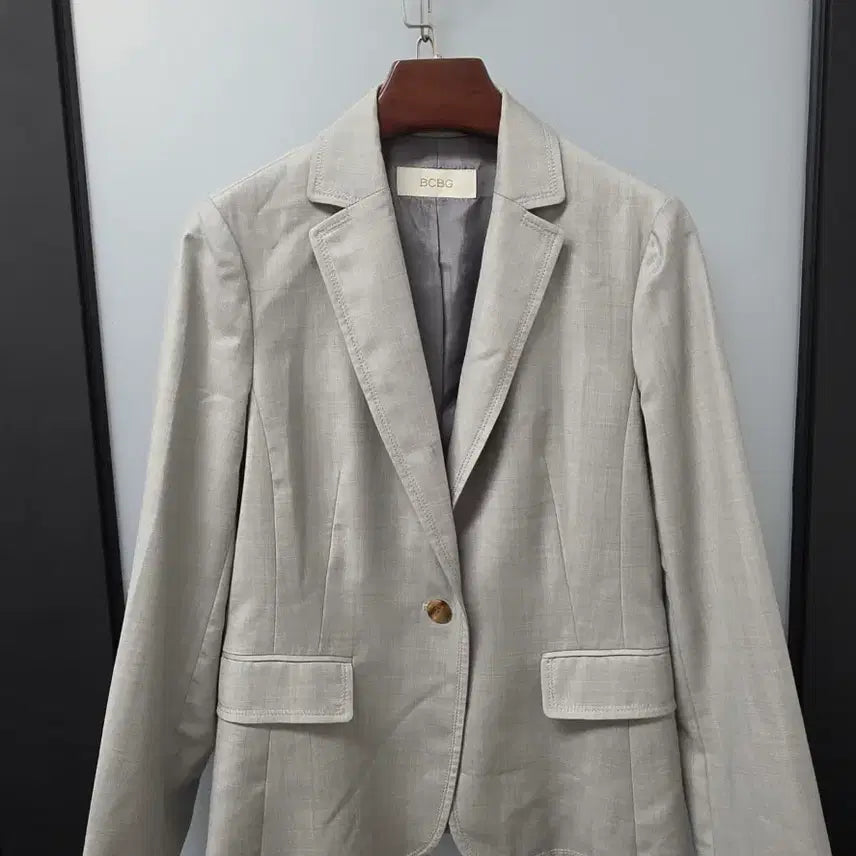 [BUNJANG] BCBG 100% Wool Pin Tuck Jacket / BCBG 울100 핀턱 자켓