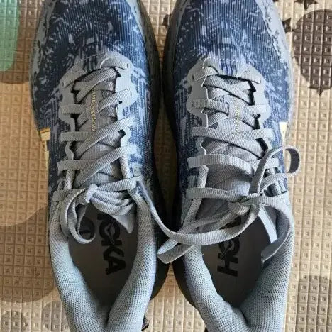[BUNJANG] Hoka Running Shoes Size 8 / 호카 운동화 8사이즈