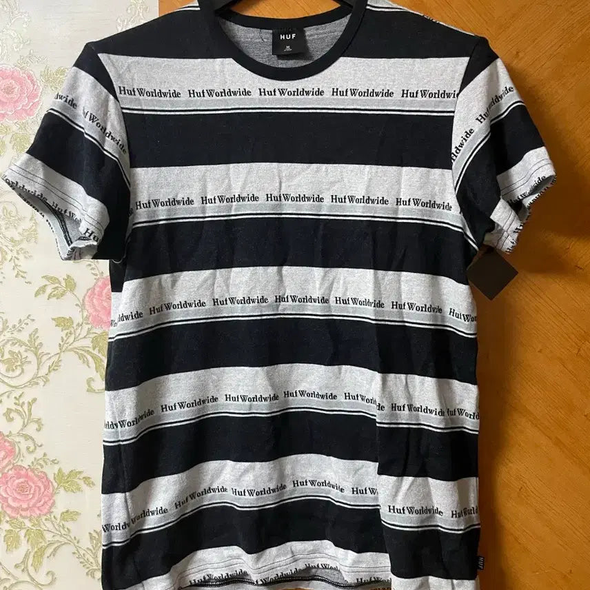 [BUNJANG] HUF Short Sleeve T-Shirt Size M / 허프 반팔 M