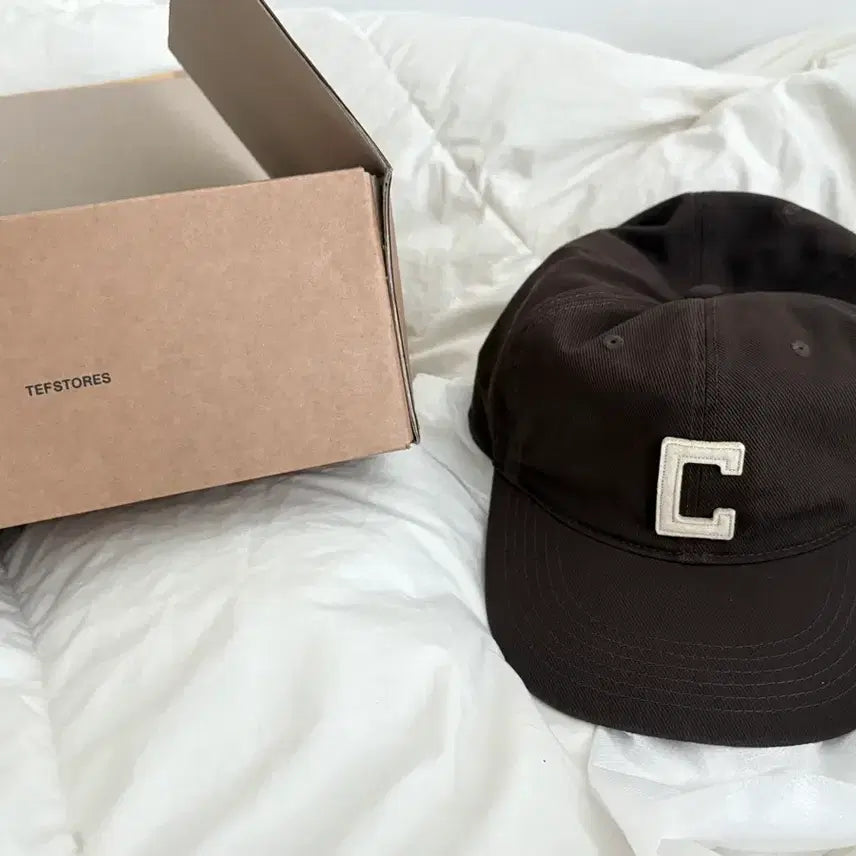 [BUNJANG] TEFSTORES Brown Hat L / 테프스토어즈 모자 브라운 L (1번 1시간 착용) 박스 그대로 있음