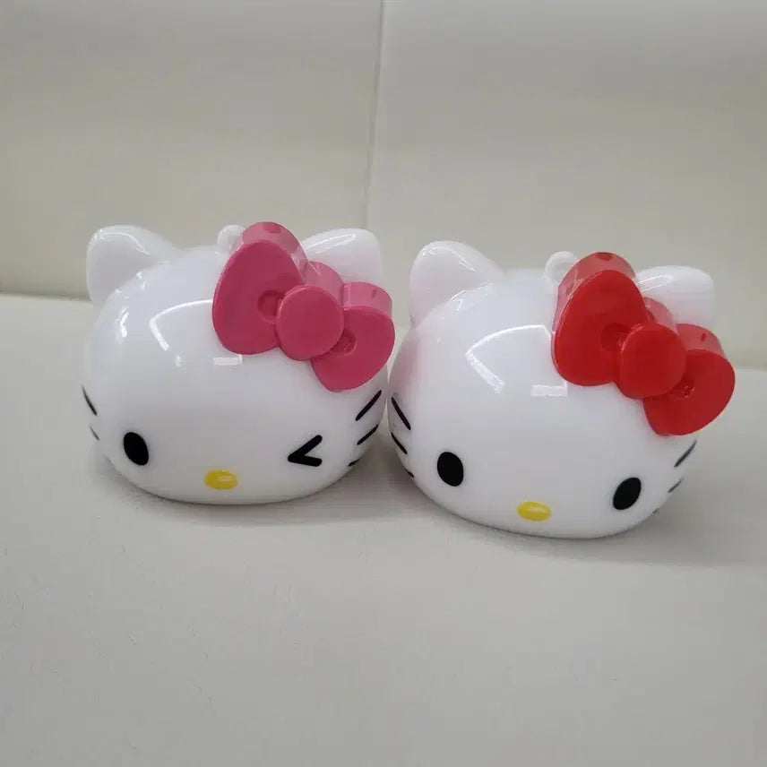 [BUNJANG] 7-Eleven Hello Kitty Bottle Cap Keychains Set of 2 / 세븐일레븐 헬로키티 에이드 뚜껑 키링 2개 세트