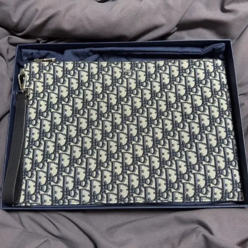 [BUNJANG] Dior Oblique A4 Clutch / 디올 오블리크 a4 클러치 단품