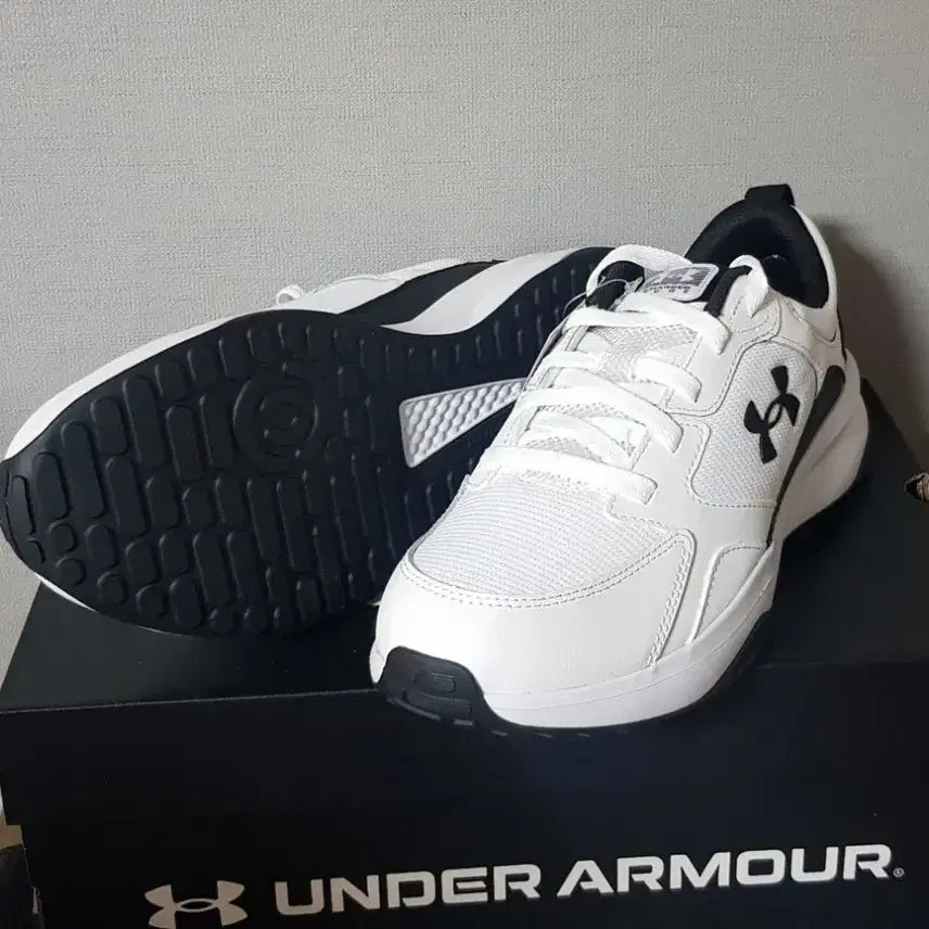 [BUNJANG] Under Armour Sneakers (New) / (새제품) 언더아머 운동화 [270]