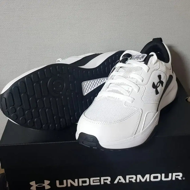 [BUNJANG] Under Armour Sneakers (New) / (새제품) 언더아머 운동화 [270]