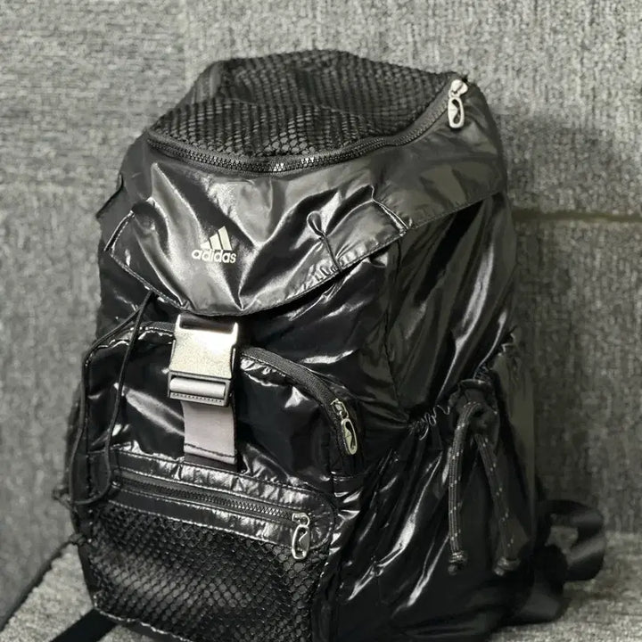 [BUNJANG] Adidas Black Enamel Backpack / 아디다스 블랙 에나멜 백팩