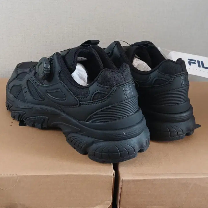 [BUNJANG] Fila Dial Trekking Shoes (Black, Size 250) / 휠라 다이얼 트레킹화 ^새제품^ (250)