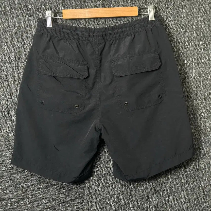 [BUNJANG] National Geographic Black Shorts / 내셔널지오그래픽 블랙 반바지 76