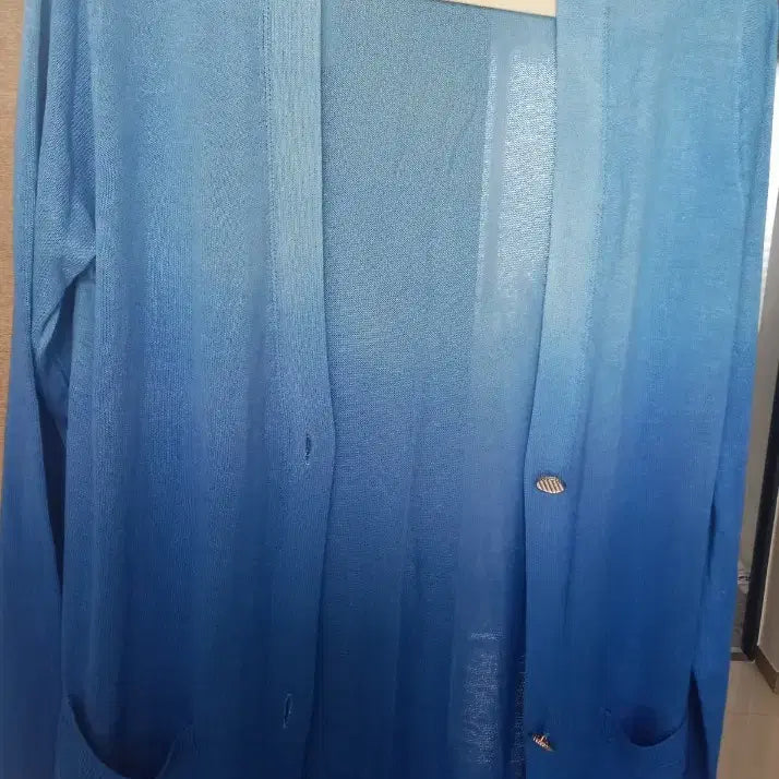 [BUNJANG] Blue Gradient Cardigan / 가디건