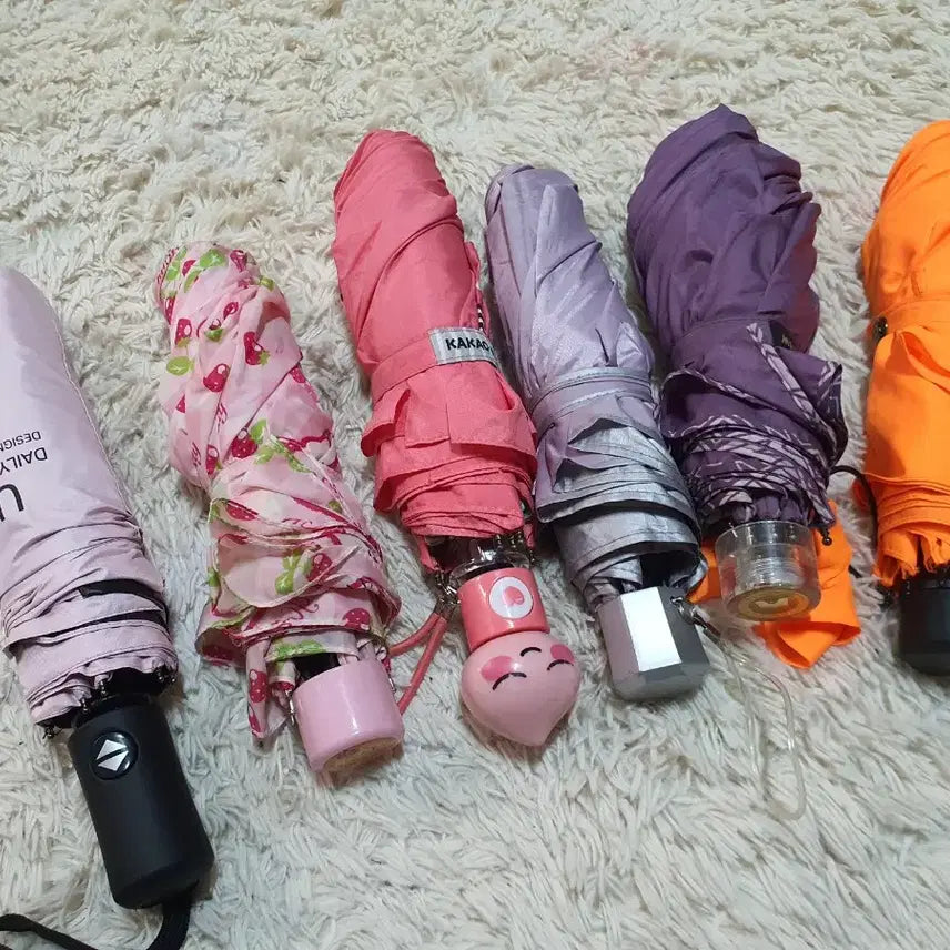 [BUNJANG] Folding Umbrellas Set (6 pcs) / 다양한 색상과 디자인의 접이식 우산 6개 일괄가격 몽땅다다드리는가격입니다