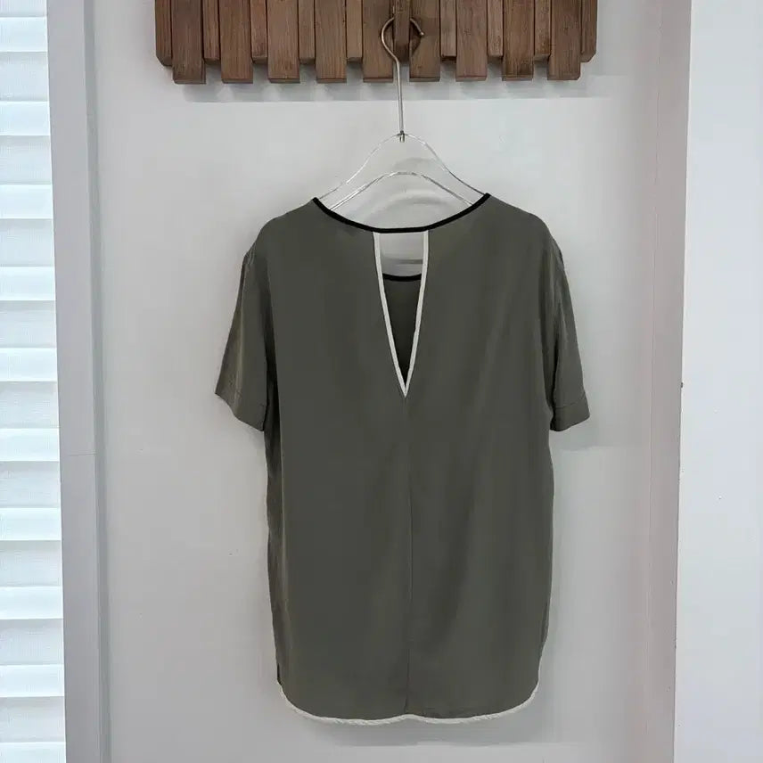 [BUNJANG] Sandro 100% Silk Short Sleeve Blouse / 산드로 실크100 반팔 블라우스