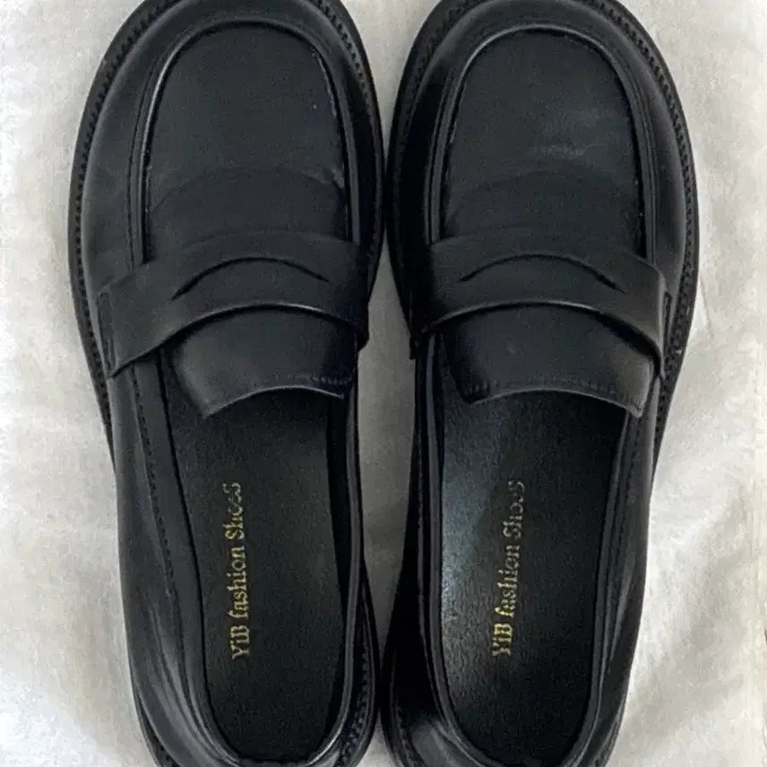 [BUNJANG] Black Matte 3cm Platform Loafers (Size 250mm) / 3cm 통굽 로퍼 무광 블랙 250mm