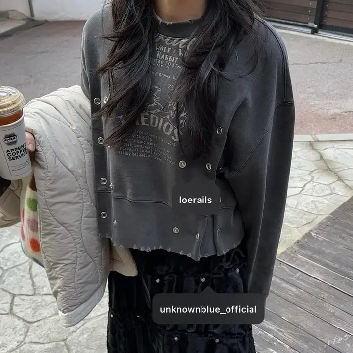 [BUNJANG] Lorelys Snap Crop Sweatshirt / 로레일즈 스냅 크롭 스웻셔츠