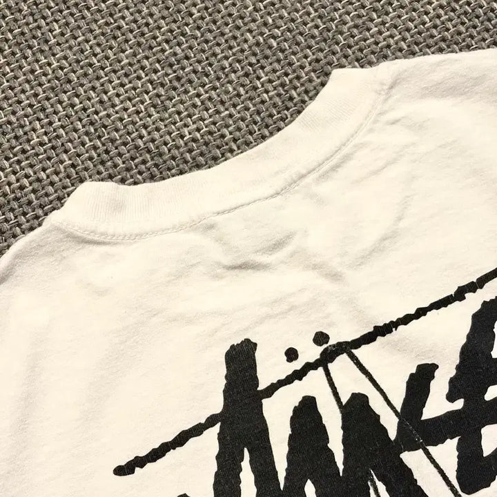 [BUNJANG] Stussy Fuzzy Dice T-Shirt White M / 스투시 퍼지 다이스 티셔츠 화이트 M