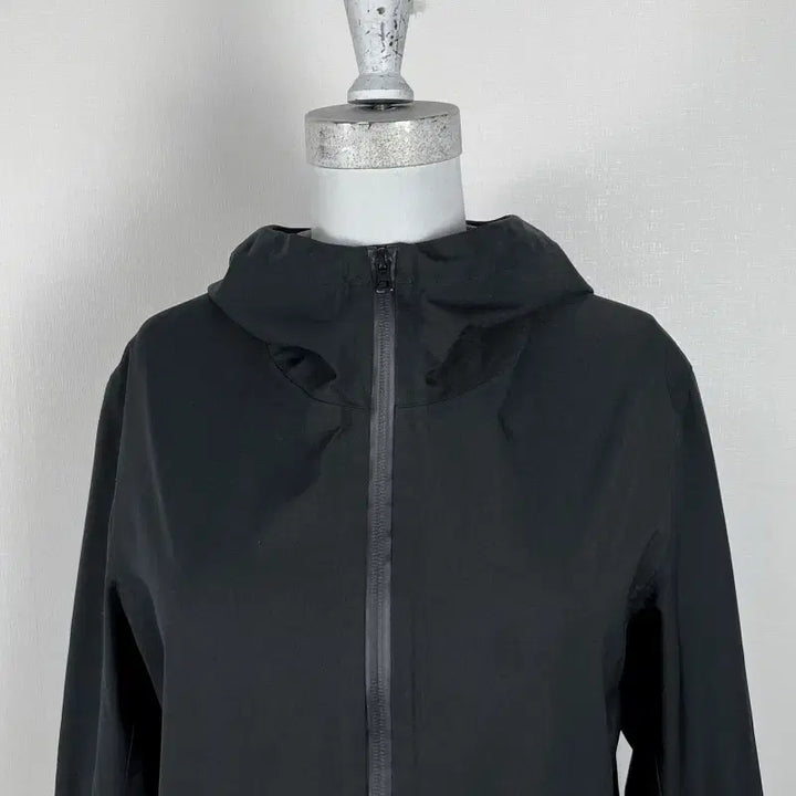 [BUNJANG] Uniqlo Functional Windbreaker Jacket XL / 유니클로/기능성 바람막이 자켓 점퍼 여XL/라덴