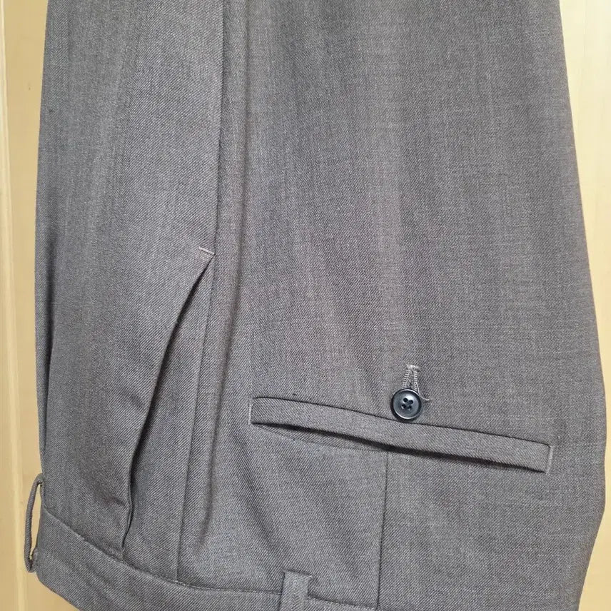 [BUNJANG] Noir Wool Single-Pleat Slacks - Brown / 노이어 원턱 슬랙스 50
