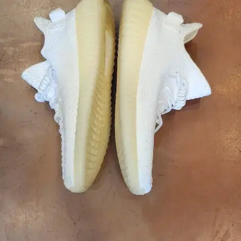 [BUNJANG] Adidas Yeezy Boost 350 V2 Cream White / 아디다스 이지부스트 350 V2 크림 화이트
