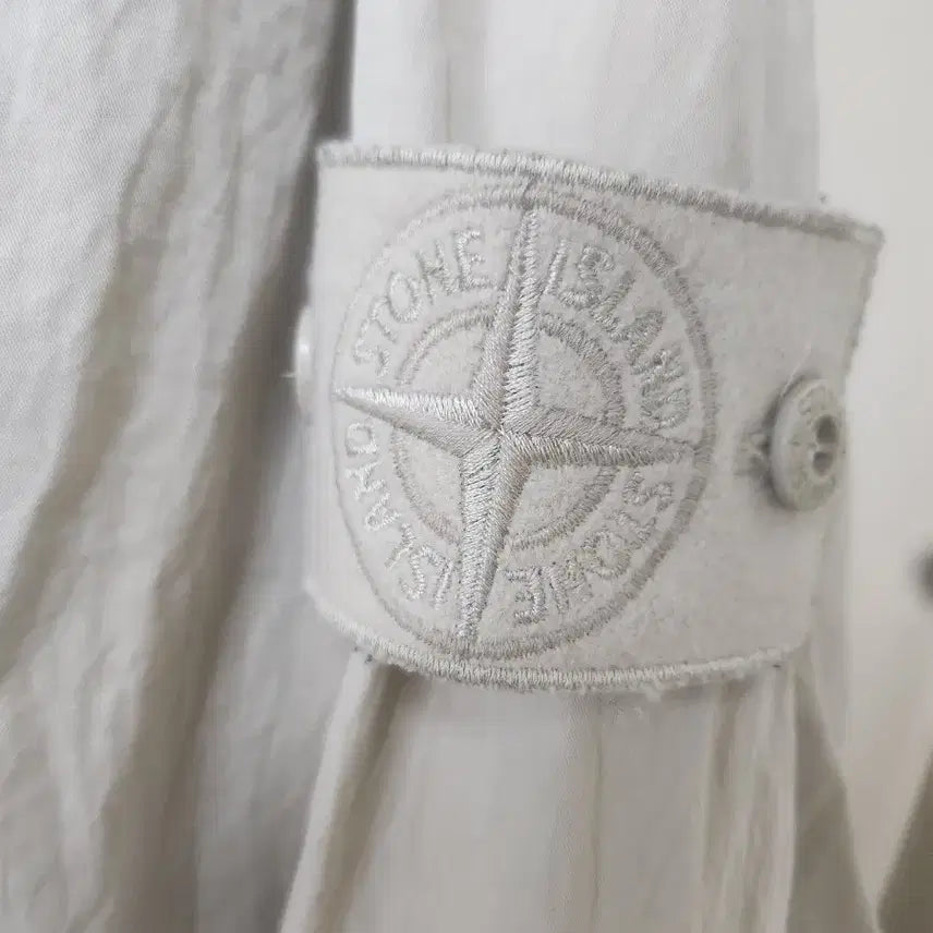 [BUNJANG] Stone Island Ghost Piece Nylon Sweatshirt / 스톤아일랜드 고스트피스 나일론 맨투맨