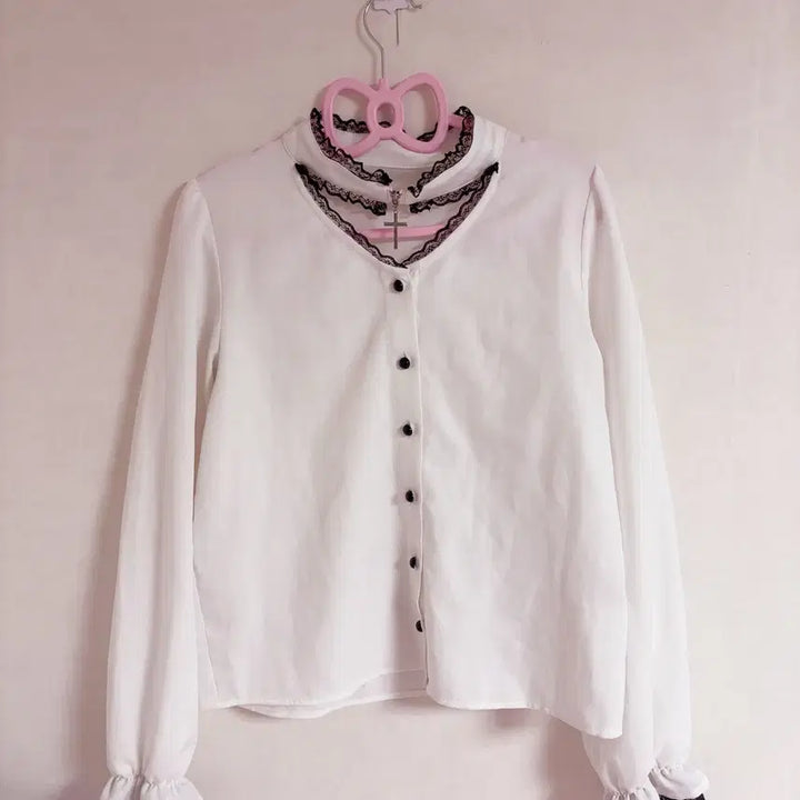 [BUNJANG] Mazz Cross Choker Blouse / 마즈 십자가 초커 블라우스 지뢰계 양산형 니트 버클