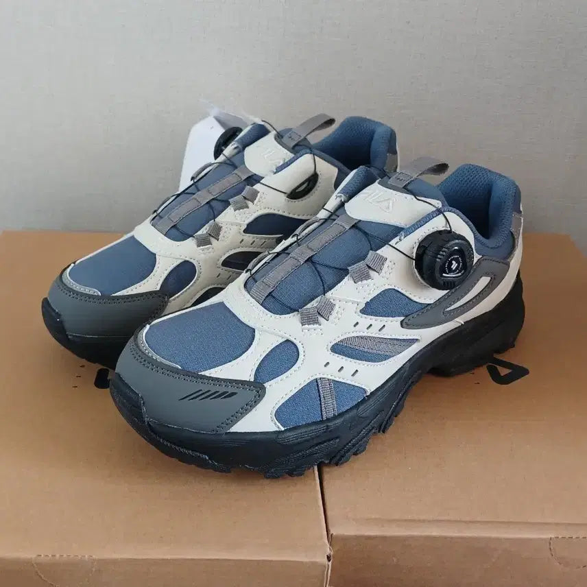 [BUNJANG] Fila Dial Trekking Shoes (250) / [새제품] 휠라 다이얼 트레킹화 (250)