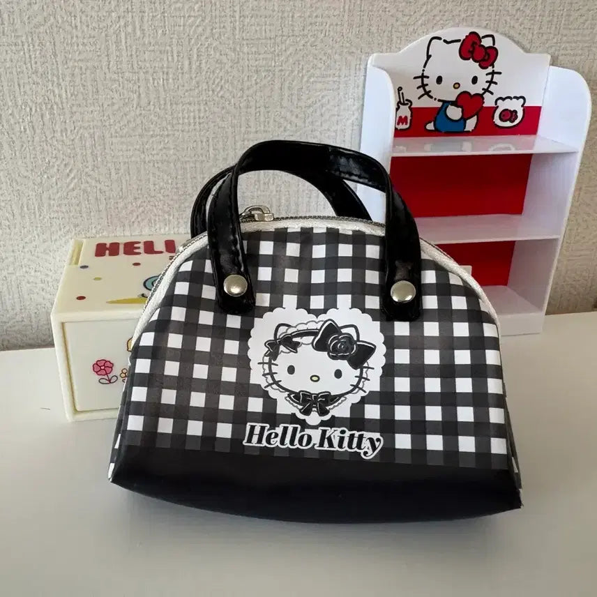 [BUNJANG] Sanrio Hello Kitty Gingham Check Bag Charm / 산리오 헬로키티가방키링